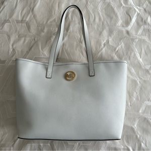 NWT white Michael Kors leather tote - Jet Set Travel Tote